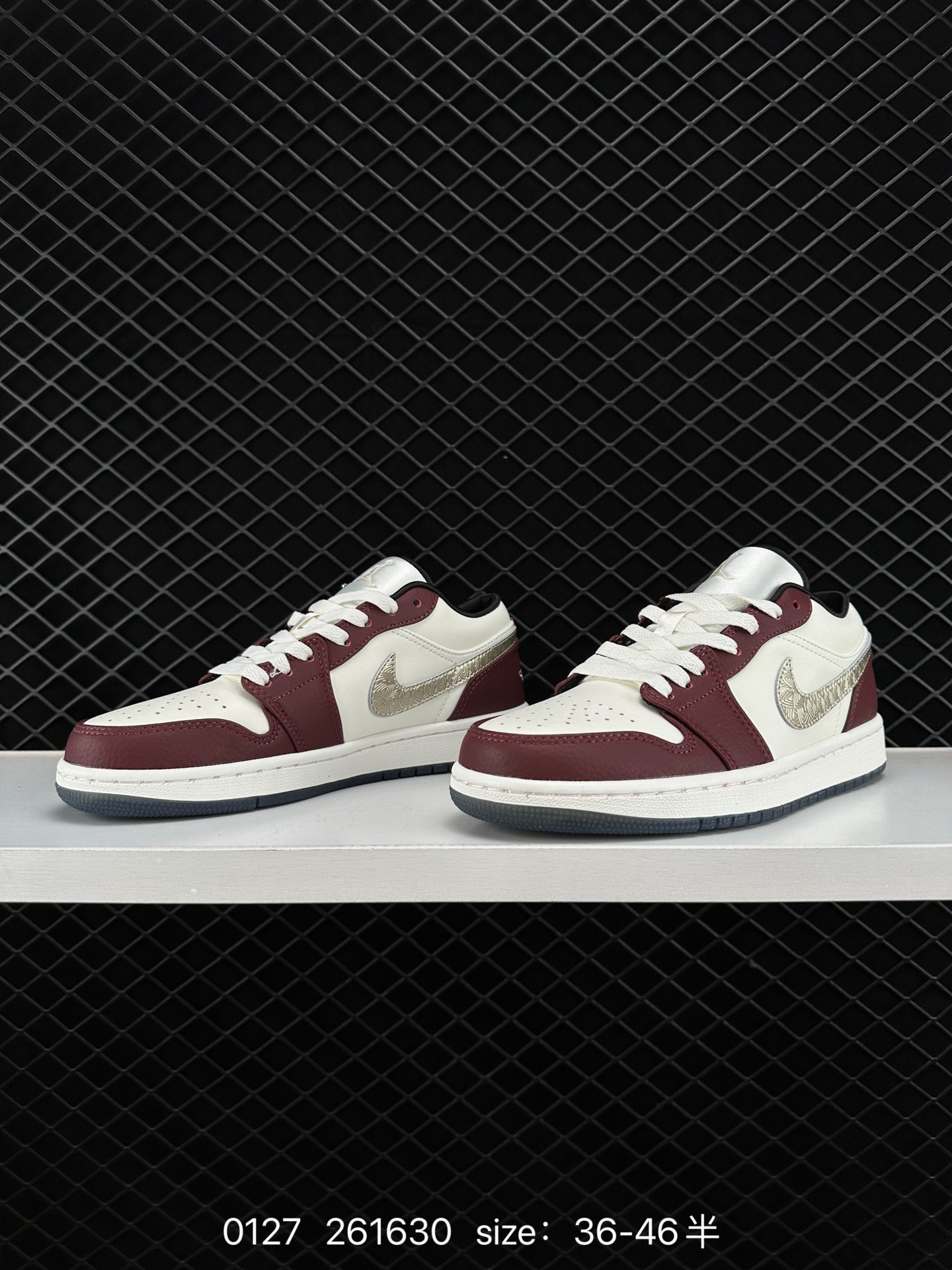 Jordan 1 Low ”Year of the Dragon“